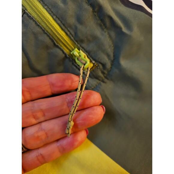 Patagonia M's 32 spell out box logo, striped Trunks Wavefaver Board Shorts. Surf - Picture 10 of 10